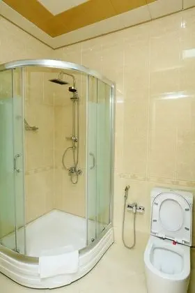 Standard Tek Büyük veya İki Ayrı Yataklı Oda, 1 En Büyük (King) Boy Yatak, Deniz Manzaralı