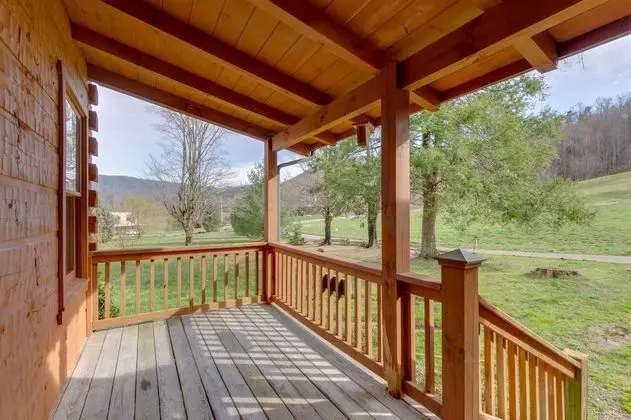 Kulübe (Spring View)