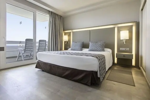 Standard Tek Büyük Yataklı Oda, Havuz Manzaralı (3 adults)