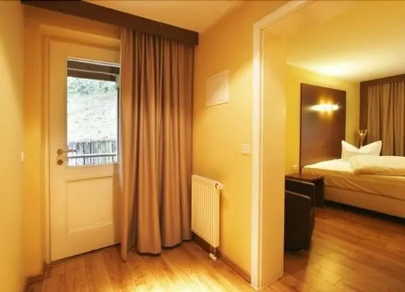 Economy Tek Büyük Yataklı Oda