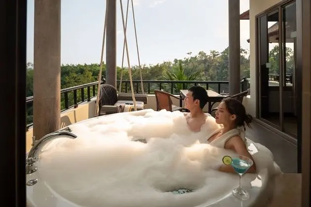 Junior Süit (with Jacuzzi)