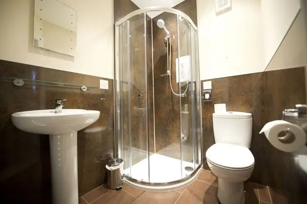 Deluxe Tek Büyük Yataklı Oda, Banyolu/Duşlu, Bahçe Manzaralı