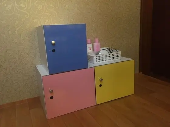 Ortak Ranzalı Oda, Sadece kadınlar için
