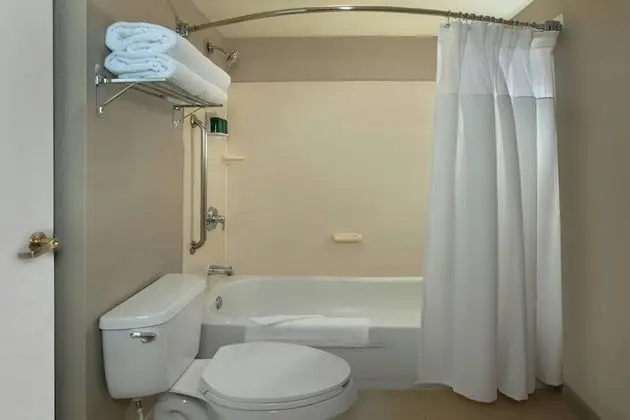 Süit, 2 Çift Kişilik Yatak (Mobility/Hearing Accessible, Tub)