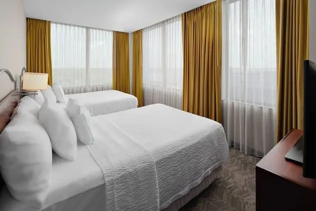 Süit, Köşe (2 Double Beds)