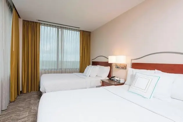 Süit, Köşe (2 Double Beds)