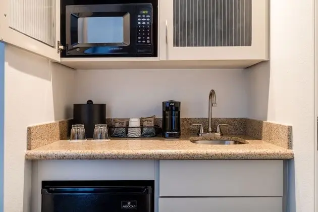Oda, Birden Çok Yatak, Manzaralı (Hearing Accessible)
