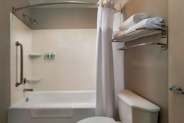 Süit, 1 En Büyük (King) Boy Yatak ve Çekyat