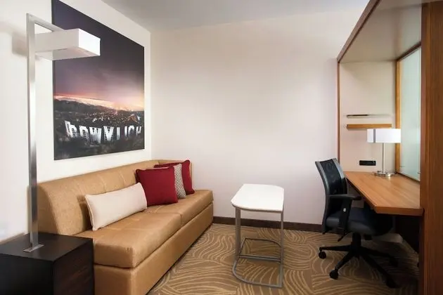 Stüdyo, 1 En Büyük (King) Boy Yatak ve Çekyat, Manzaralı, Havuz Kenarı (Poolside)