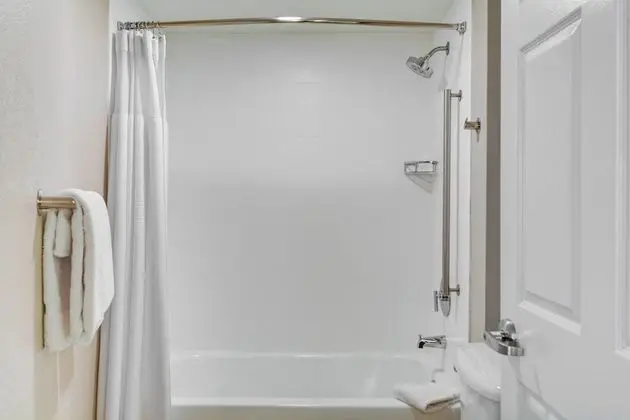 Süit, Birden Çok Yatak (Mobility/Hearing Accessible, Tub)