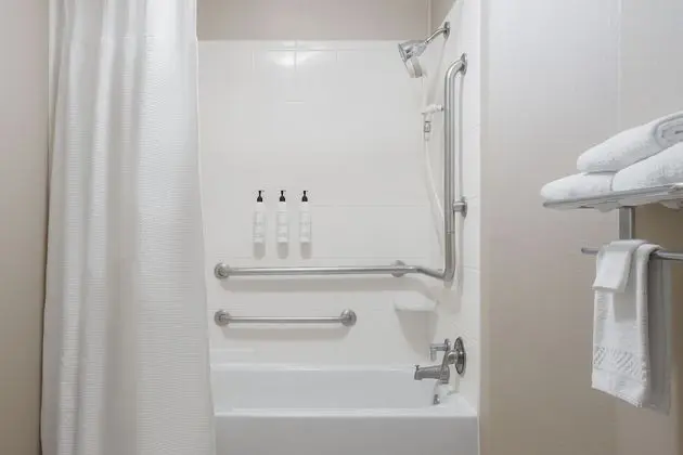 Süit, 2 Çift Kişilik Yatak (Mobility/Hearing Accessible, Tub)