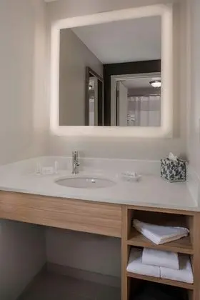 Süit, Birden Çok Yatak (Mobility/Hearing Access, Transf Shwr)