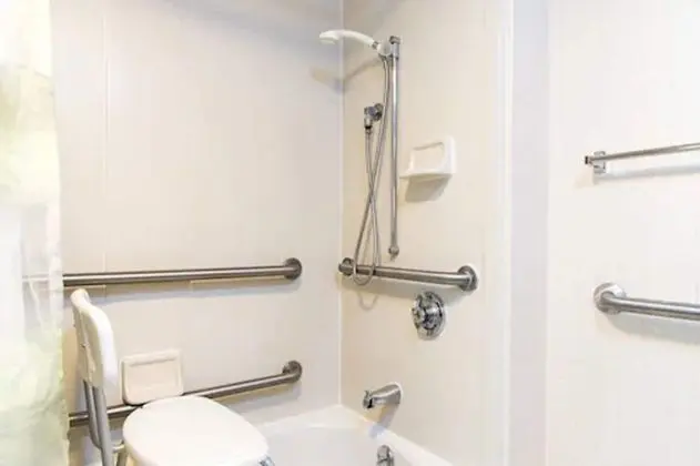 Süit, Birden Çok Yatak (Mobility/Hearing Accessible, Tub)