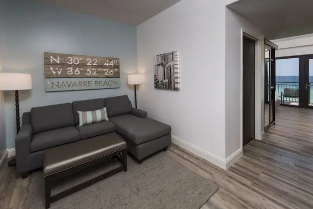 Süit, 1 En Büyük (King) Boy Yatak ve Çekyat, Balkon (Mobility Accessible, Roll-In Shower)