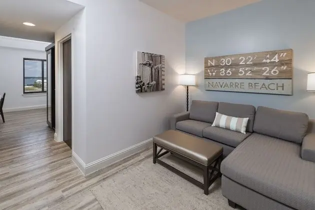 Süit, 1 En Büyük (King) Boy Yatak ve Çekyat, Balkon (Mobility Accessible, Roll-In Shower)