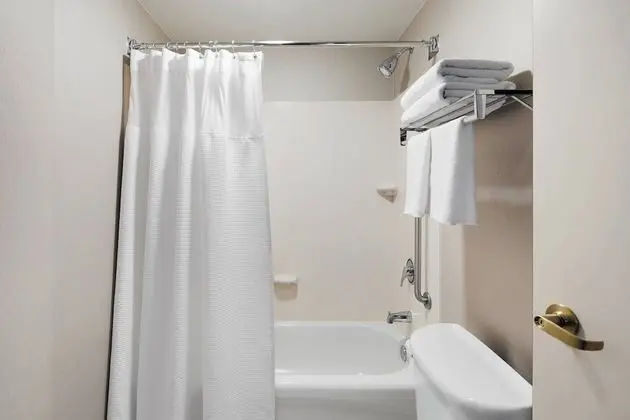 Süit, 2 Çift Kişilik Yatak (Mobility/Hearing Accessible, Tub)
