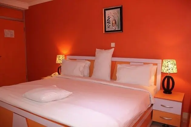 Deluxe Tek Büyük Yataklı Oda