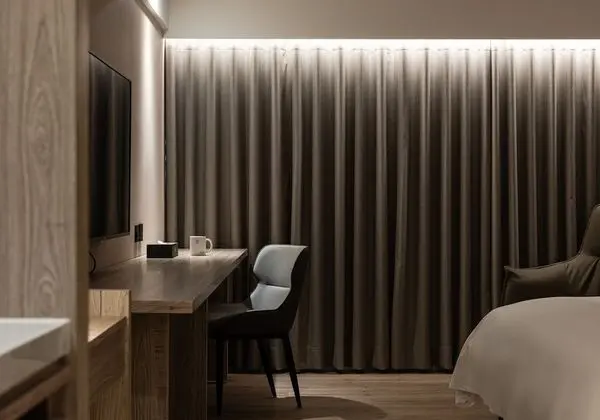 Deluxe Tek Büyük Yataklı Oda