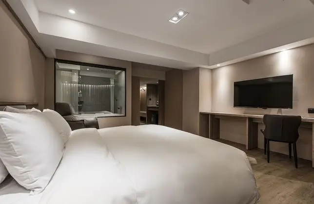 Deluxe Tek Büyük Yataklı Oda