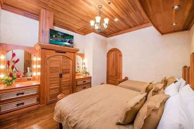 Three Bedroom Premier Suite