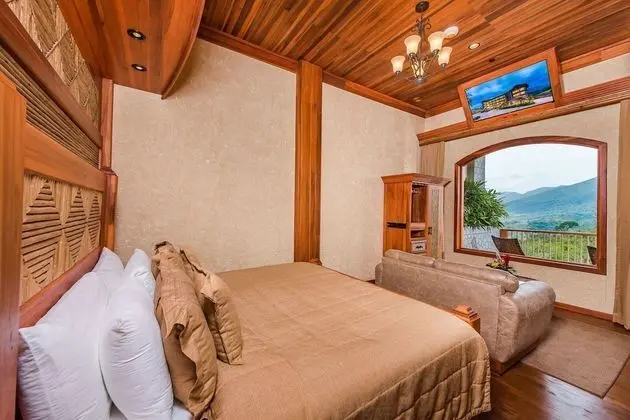 Three Bedroom Premier Suite
