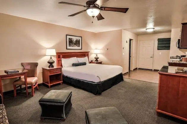 Deluxe Stüdyo Süit, 1 En Büyük (King) Boy Yatak ve Çekyat, Küçük Mutfak, Dağ Yamacı