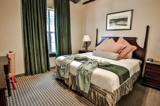 Luxury Süit, 1 En Büyük (King) Boy Yatak ve Çekyat, Sigara İçilmez, Küçük Mutfak