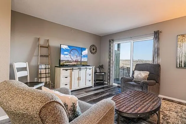 Daire (Spruce Valley - AMAZING BRANSON VIEWS)