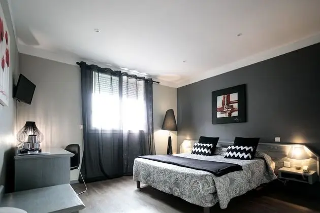 Comfort Tek Büyük Yataklı Oda