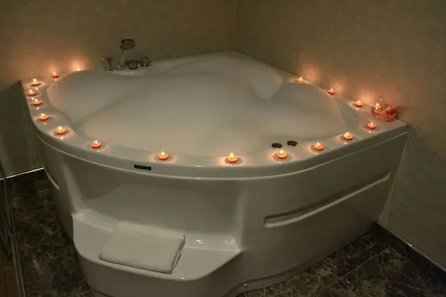 Deluxe Double Room, Spa Bath