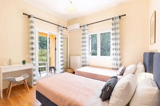 Deluxe Villa, 6 Yatak Odası, Kişiye Özel Havuzlu, Bahçe Manzaralı
