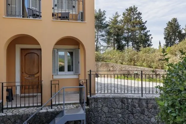 Deluxe Villa, 6 Yatak Odası, Kişiye Özel Havuzlu, Bahçe Manzaralı