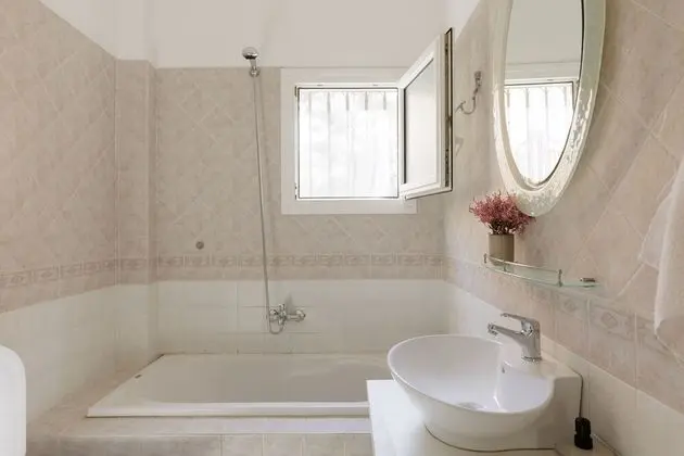 Deluxe Villa, 6 Yatak Odası, Kişiye Özel Havuzlu, Bahçe Manzaralı