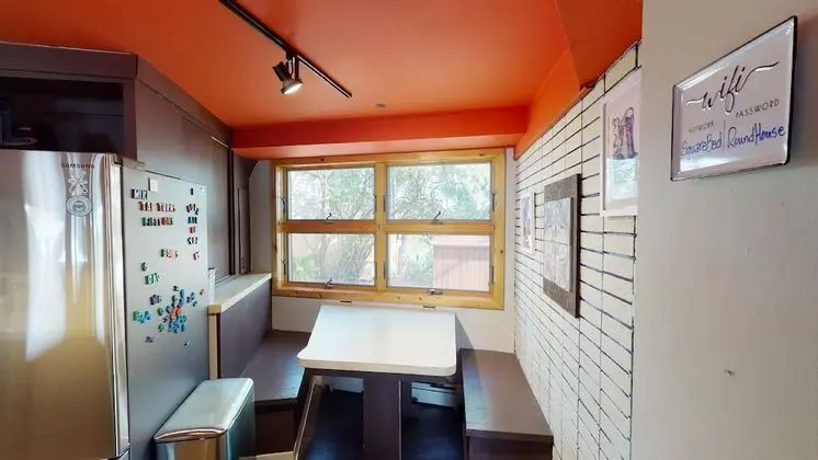 Ev, Birden Çok Yatak, Balkon