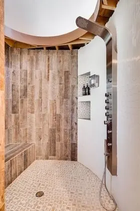 Ev, Birden Çok Yatak, Balkon