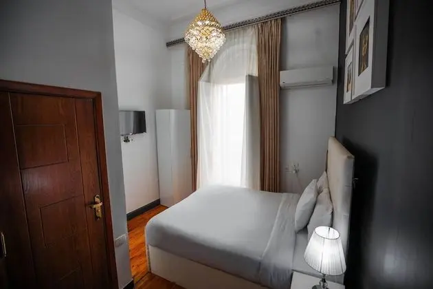 Tek Büyük Yataklı Oda, Şehir Manzaralı