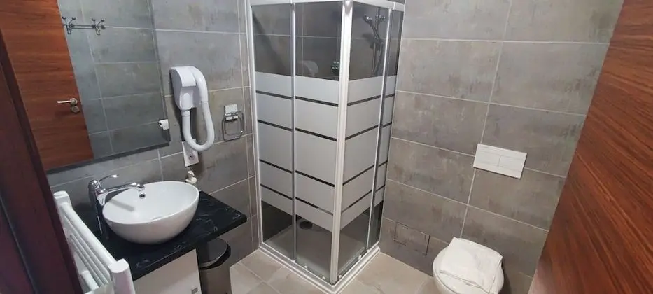 Classic Tek Büyük Yataklı Oda