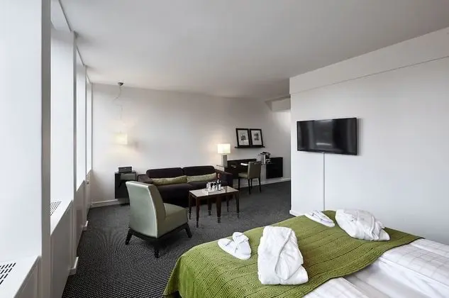 Luxury Connecting Room
