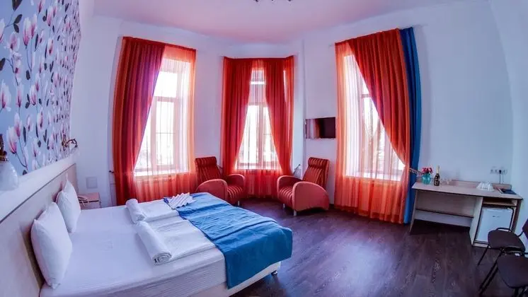 Deluxe Tek Büyük Yataklı Oda