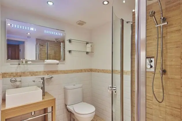 Luxury Kır Evi, Banyolu/Duşlu (Squirrel Barn)