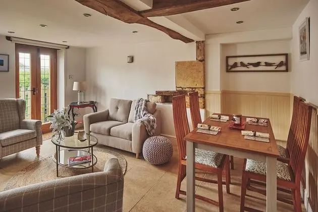 Luxury Kır Evi, Banyolu/Duşlu (Squirrel Barn)