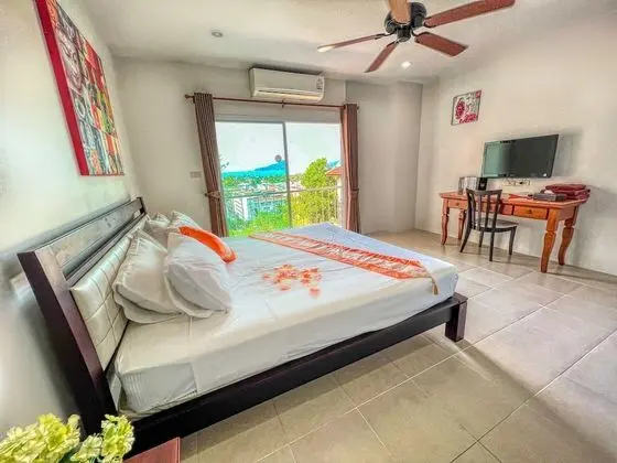 Deluxe Tek Büyük Yataklı Oda, Okyanus Manzaralı