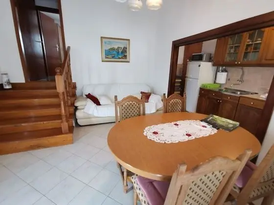 Apart Daire (Srđan - 10 m from the beach - A2(2+1)