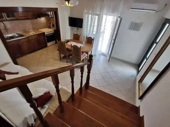 Apart Daire (Srđan - 10 m from the beach - A2(2+1)