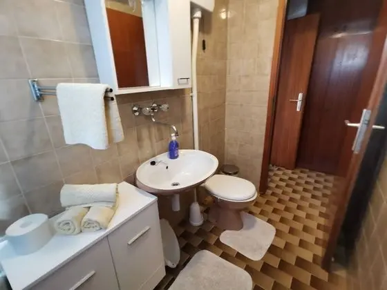 Apart Daire (Srđan - 10 m from the beach - A2(2+1)