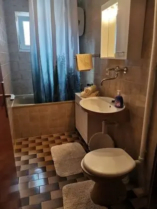 Apart Daire (Srđan - 10 m from the beach - A2(2+1)