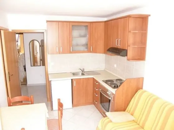 Apart Daire (Srećko - close to center with terrac)