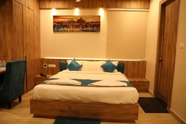 Deluxe Tek Büyük Yataklı Oda