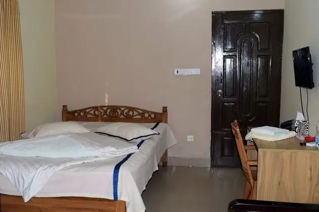 Family Üç Kişilik Oda, Birden Çok Yatak, Sigara İçilebilir, Şehir Manzaralı