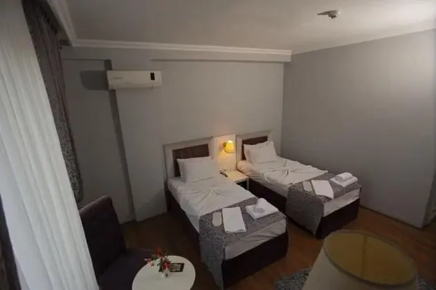 Jakuzili Standart İki Ayrı Yataklı Oda